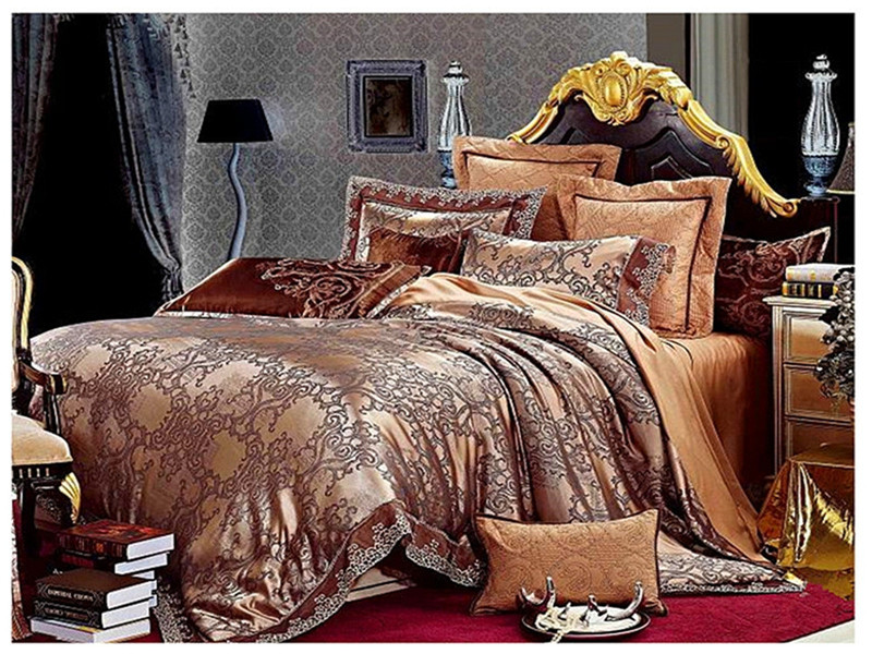 Элитное постельное белье из коллекции Жаккард с вышивкой