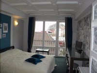   - Гостиница «Chernomoroff»