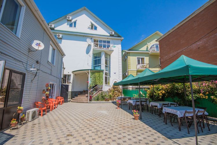 Гостевой дом «Изумруд»