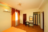 Сукко отели с собственным пляжем - 1 линия - Гостевой дом «Лев»