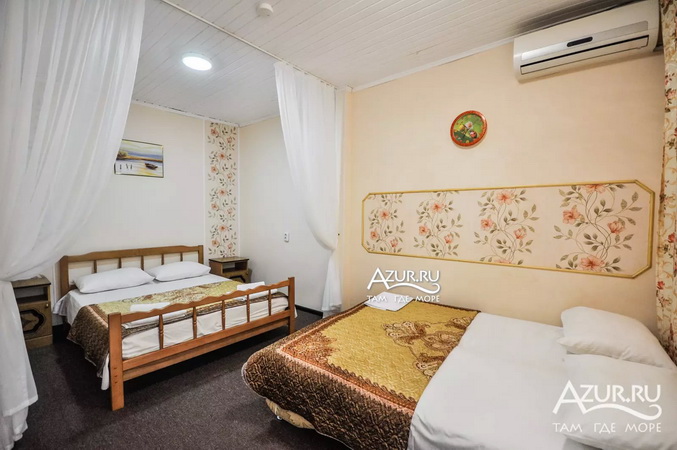 забронировать отель с бассейном