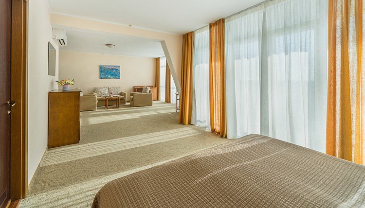 отдых на берегу моря недорого