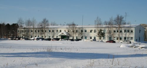 Когалым. Жилой дом в поселковой части