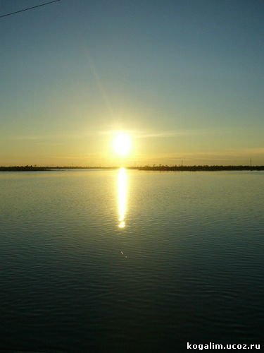Закат над озером